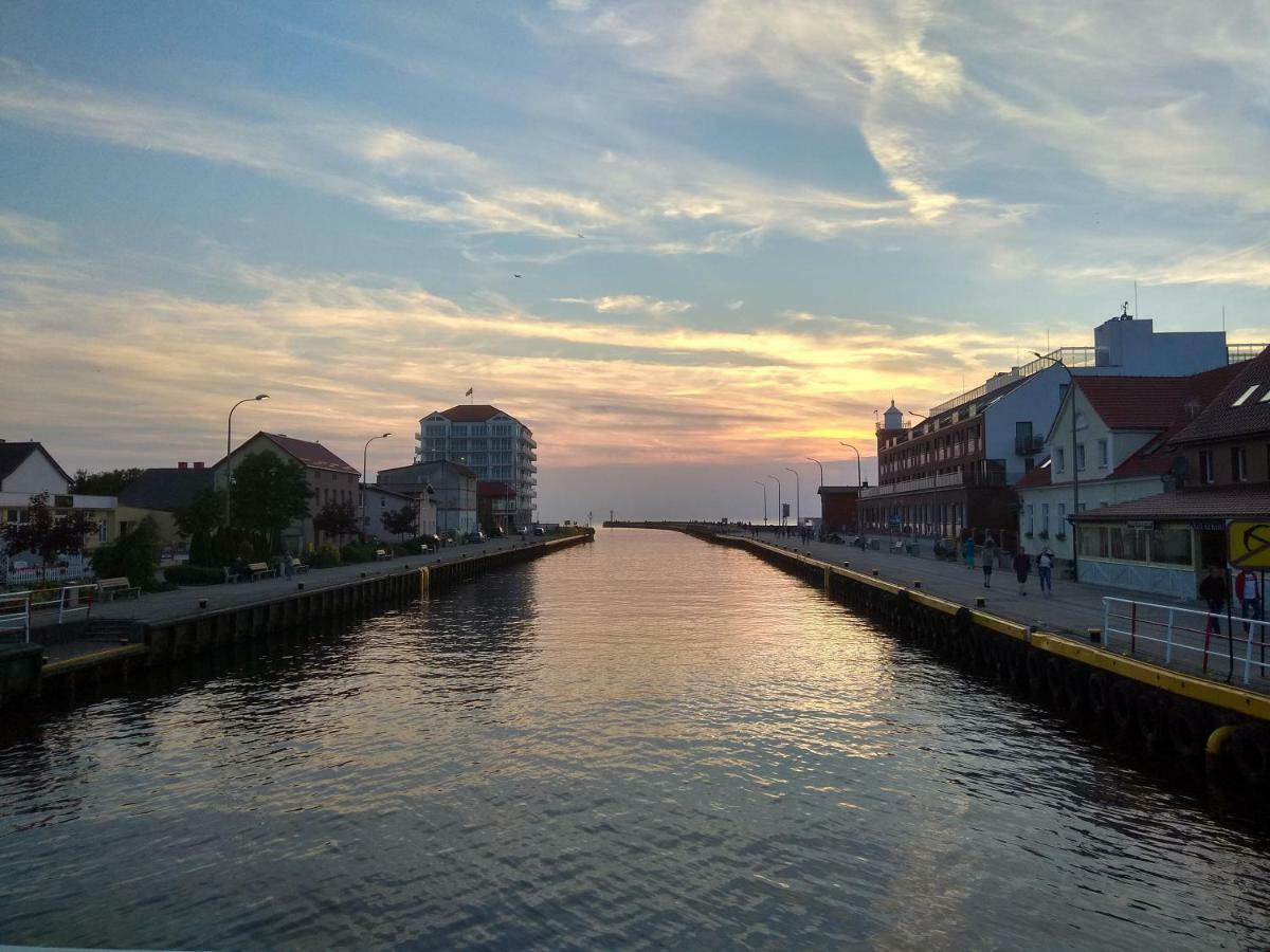 Pokoje na fali Ujście-Darłowskie Exteriör bild